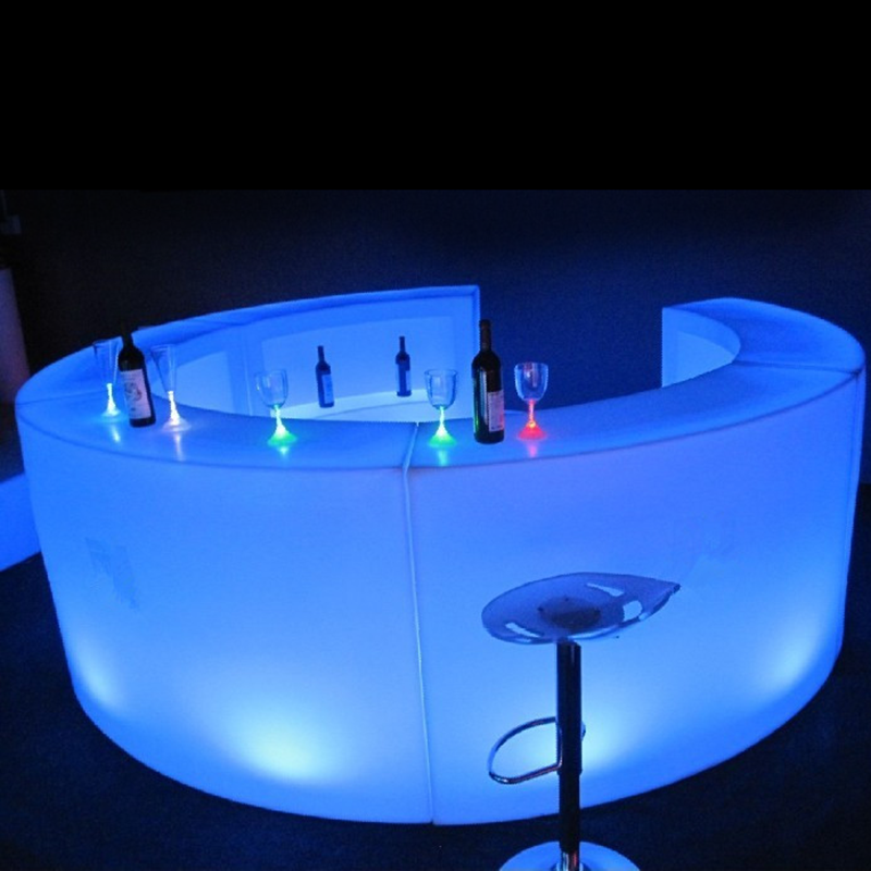 Comptoir de bar lumineux Multi-piècesTranslation: Mostrador de bar iluminado Multi-piezas