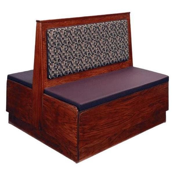 Banqueta en plataforma de madera