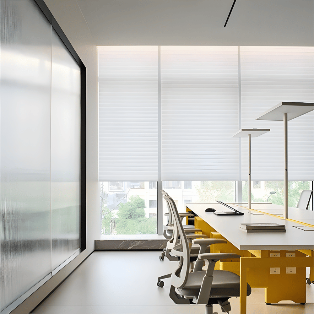 Mesa de trabajo de oficina SMART modular con estructura metálica en doble fila