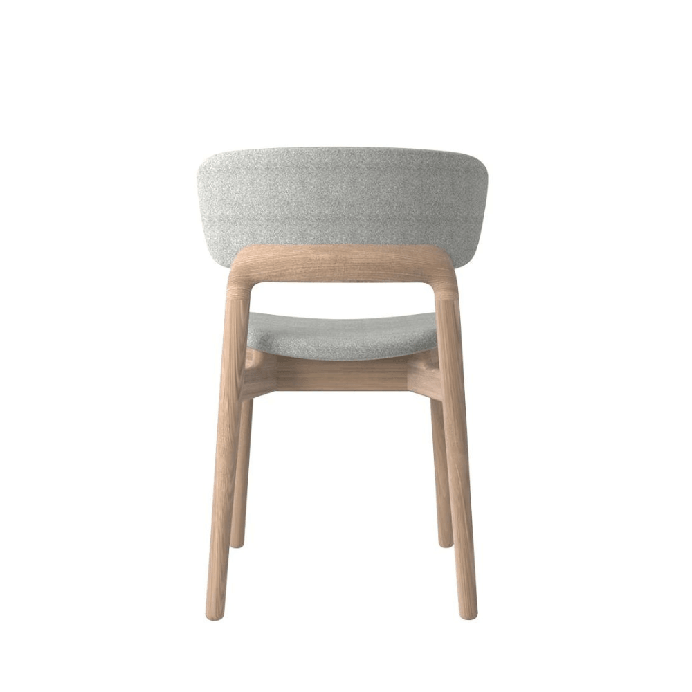 Chaise Wood en tissu – design minimaliste